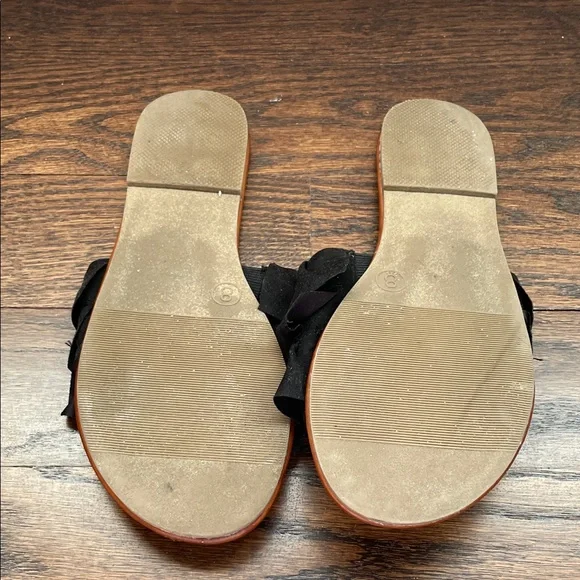 Arizona Jean Company Women's Black Ruffle Sandals - Picture 3 of 4